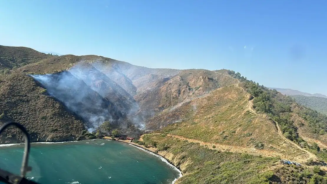 Marmaris'te Yangın Söndürüldü: 5 Hektarlık Alan Zarar Gördü