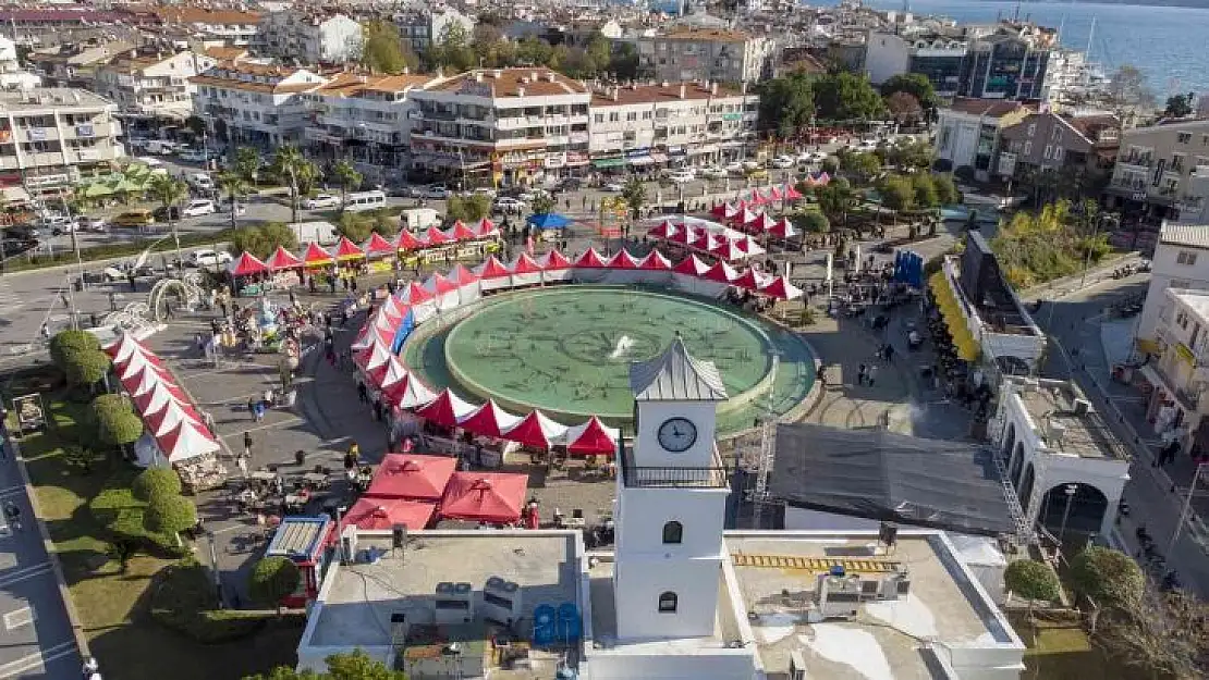 Marmaris'te yeni yıl kutlamaları devam ediyor