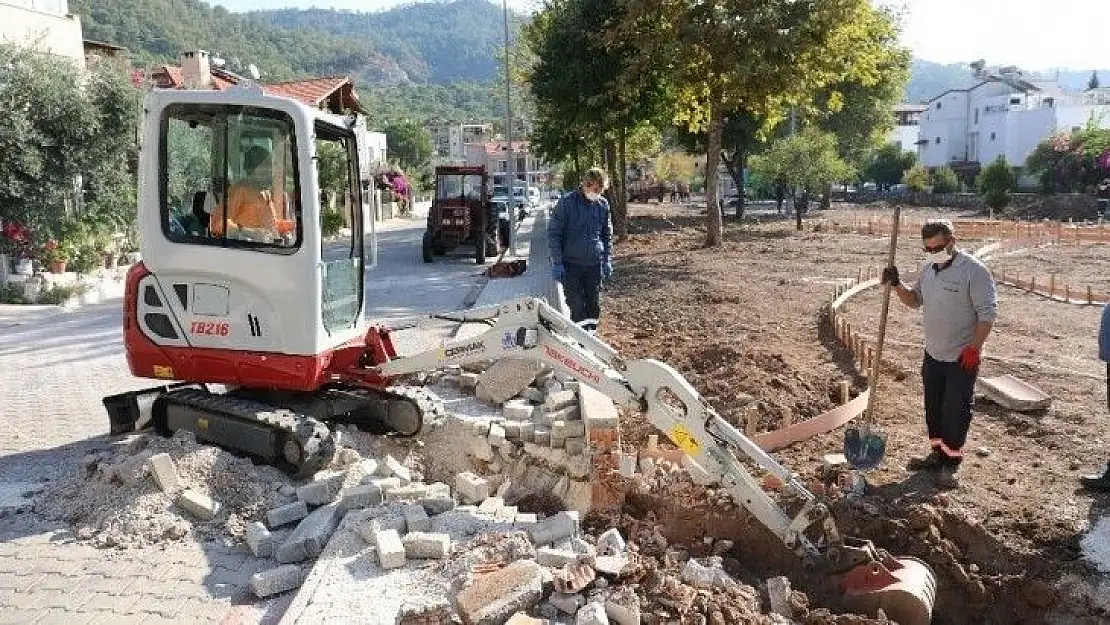 Marmaris Zübeyde Hanım Parkı yenileniyor