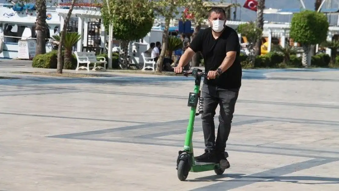 Martı Scooter Fethiye sokaklarında