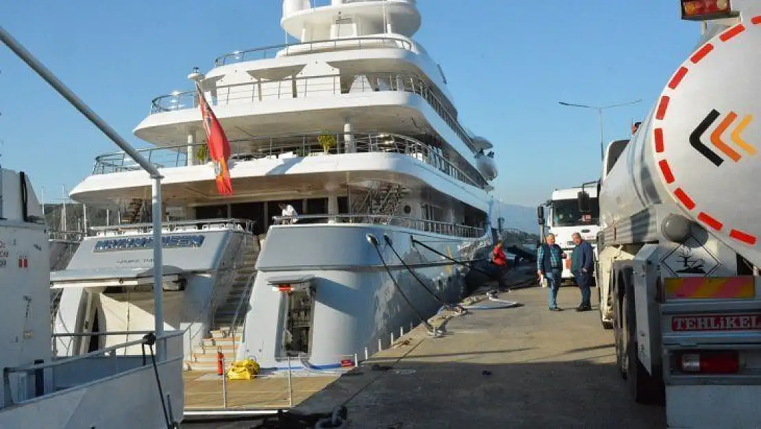 'Mayan Queen' Fethiye'de gün boyu yakıt aldı