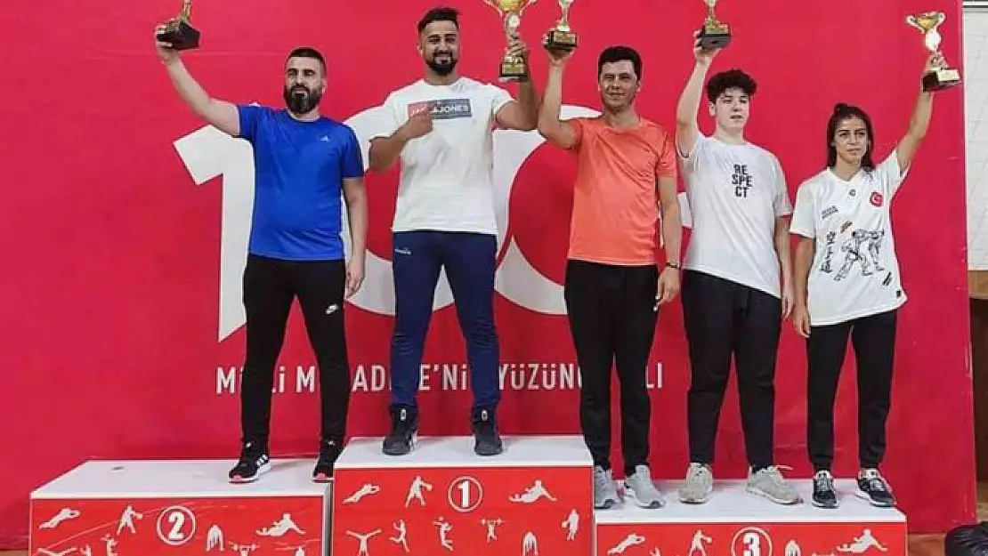 Menteşe Belediyesi Karate takımı turnuvayı 10 madalya ile tamamladı