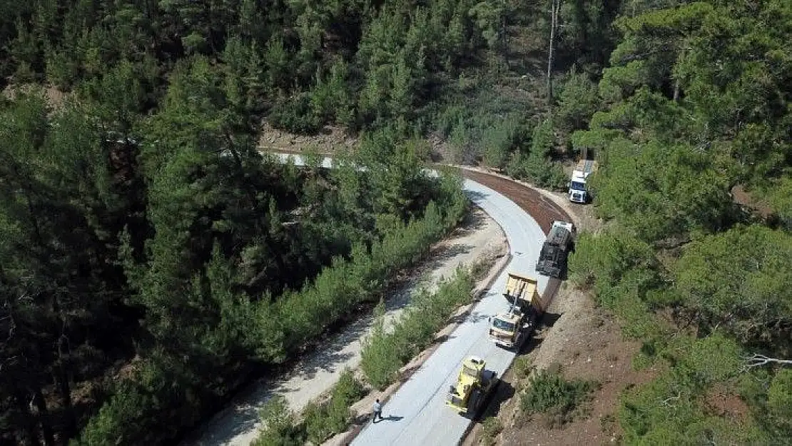 Menteşe Belediyesinden kırsal mahalle yollarında çalışma