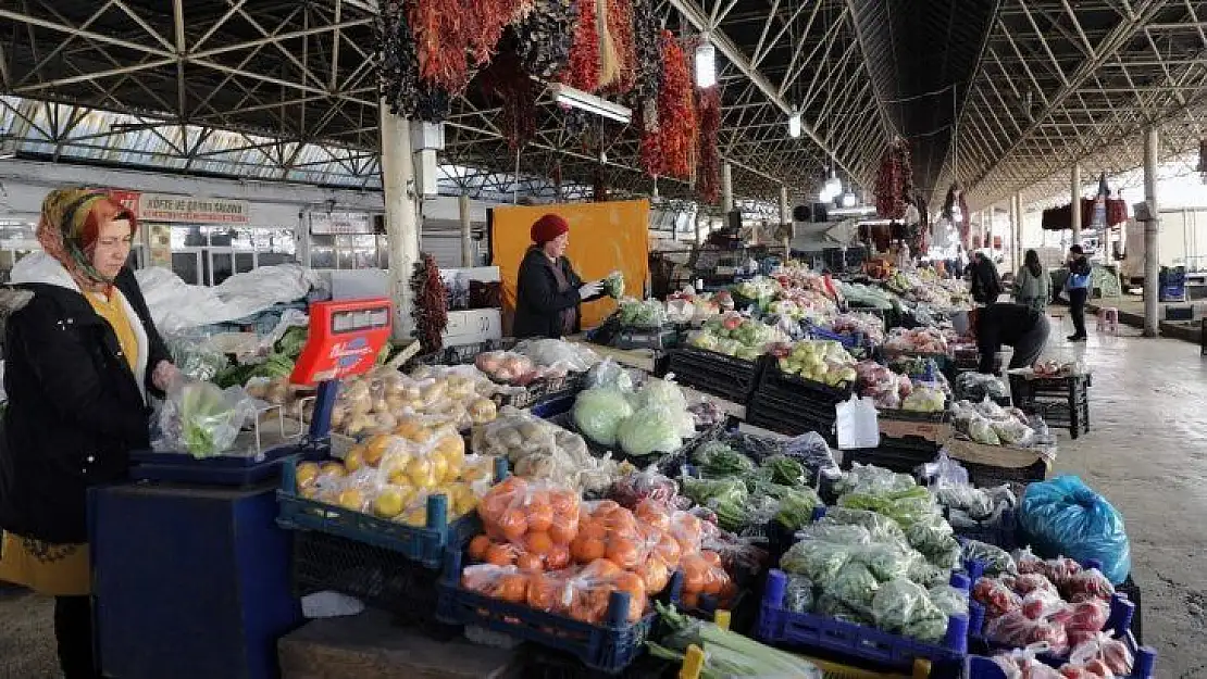 Menteşe halk pazarında poşetli dönem başladı