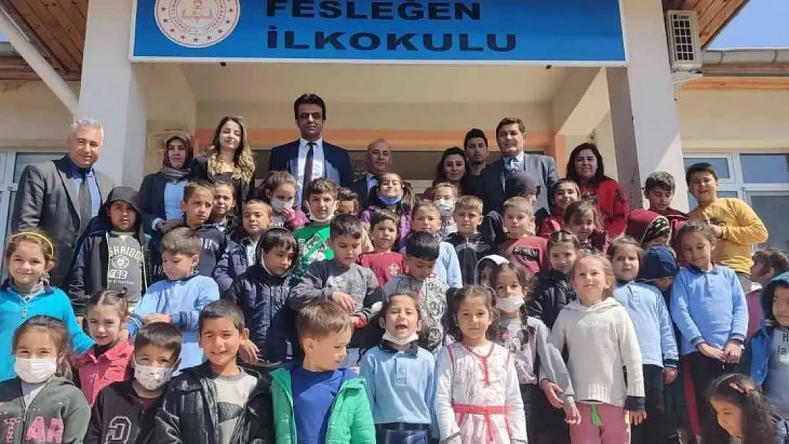 Milas Fesleğen İlkokulu kütüphaneye kavuştu