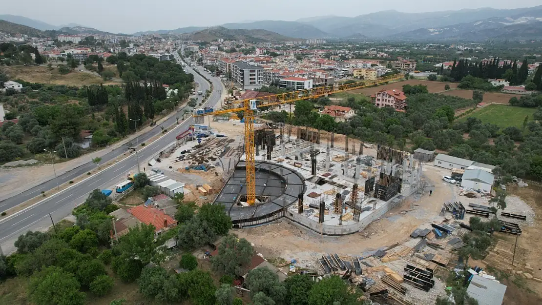 Milas Kültür Merkezi Yapımına Devam Ediliyor