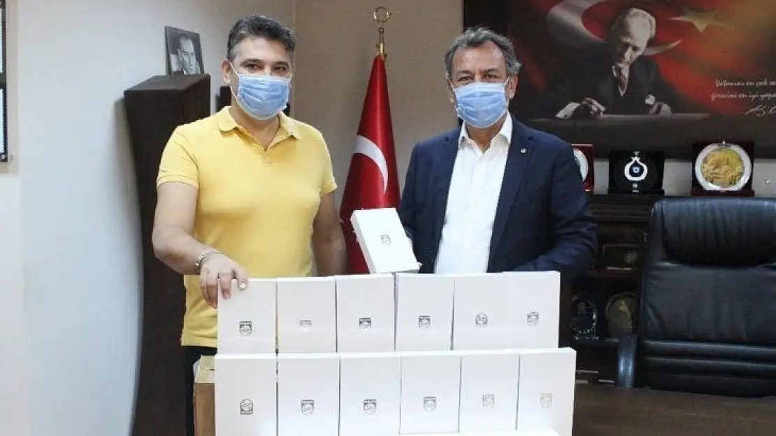 Milas'ta tabletler Milli Eğitime teslim edildi