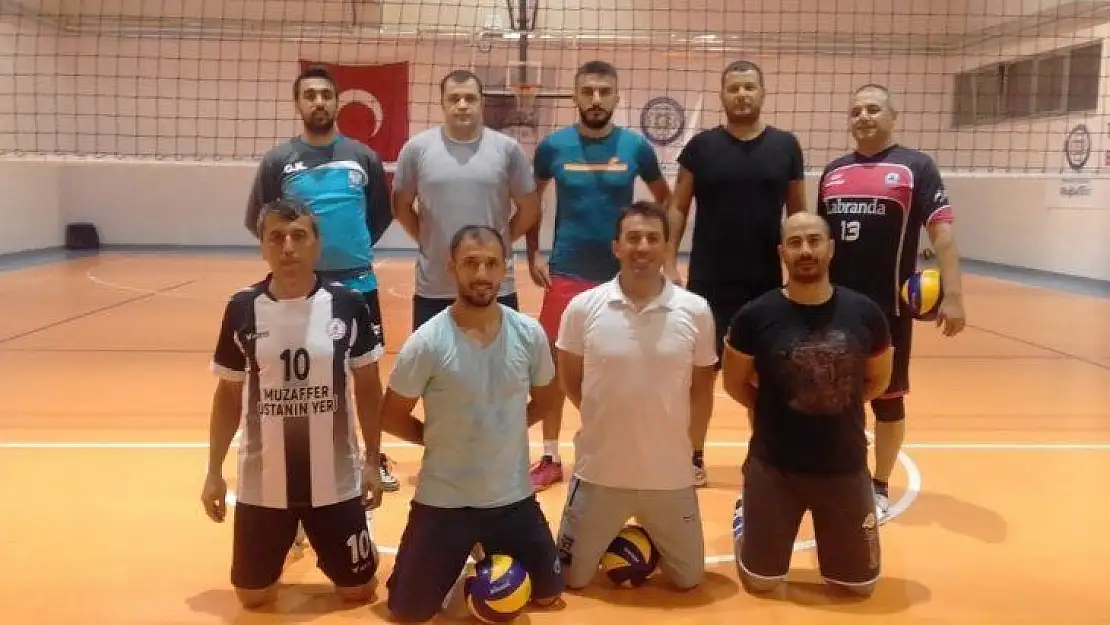 Milas veteran voleybol takımı çalışmalarını sürdürüyor