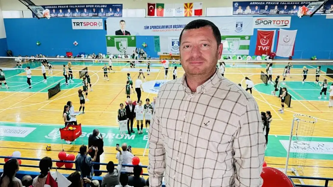 Minik sporcular, voleybol şenliğinde buluştu