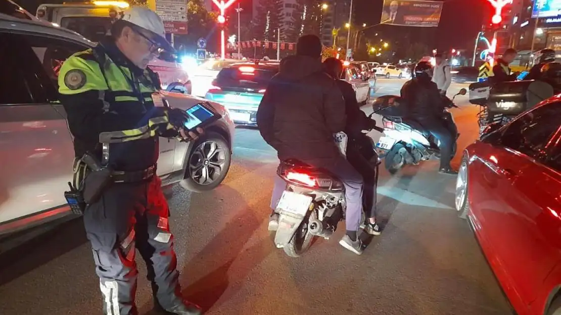 Motosiklet kullananlara sıkı denetim