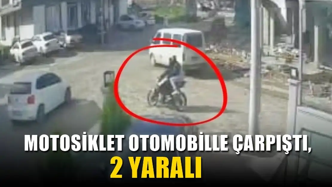 Motosiklet otomobille çarpıştı, 2 yaralı