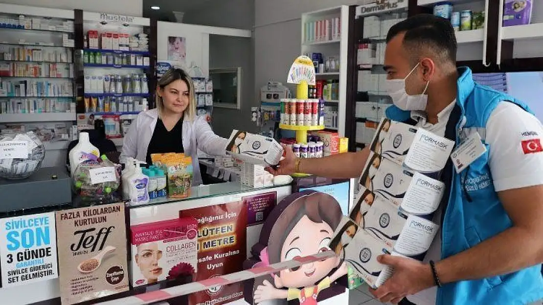 Muğla Büyükşehir'den Eczanelere 44 bin 500 maske