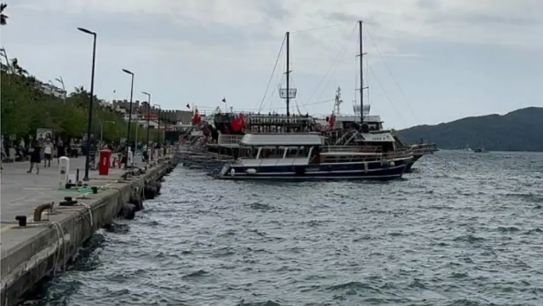 Muğla'da güneş yerini rüzgara bıraktı