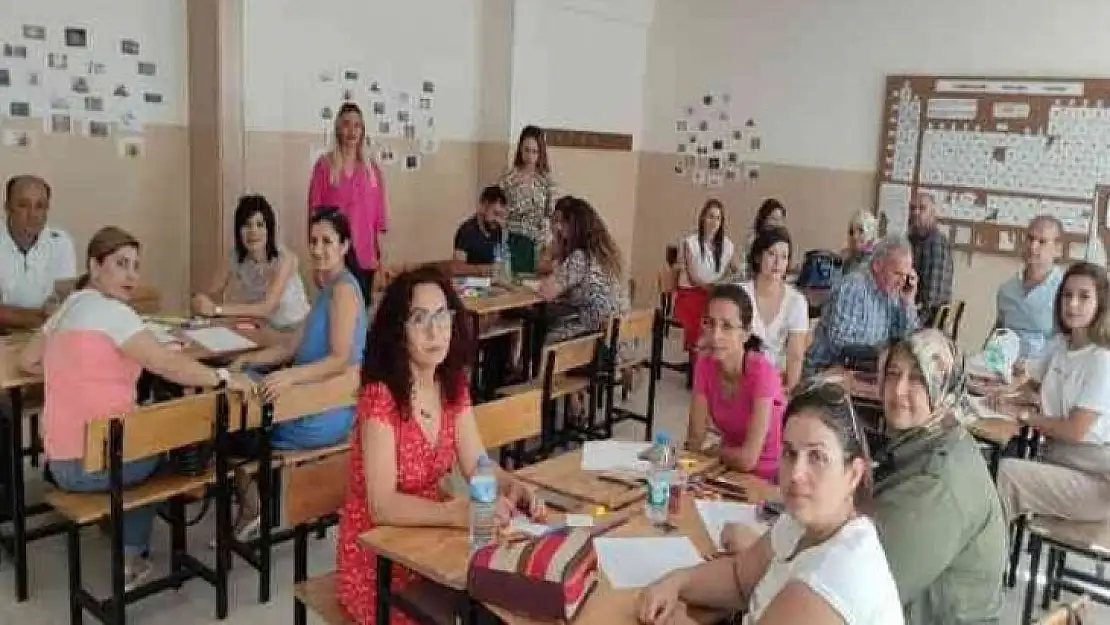 MUĞLA'DA ÖĞRETMENLERE YÖNELİK HİZMET İÇİ EĞİTİMLER SÜRÜYOR