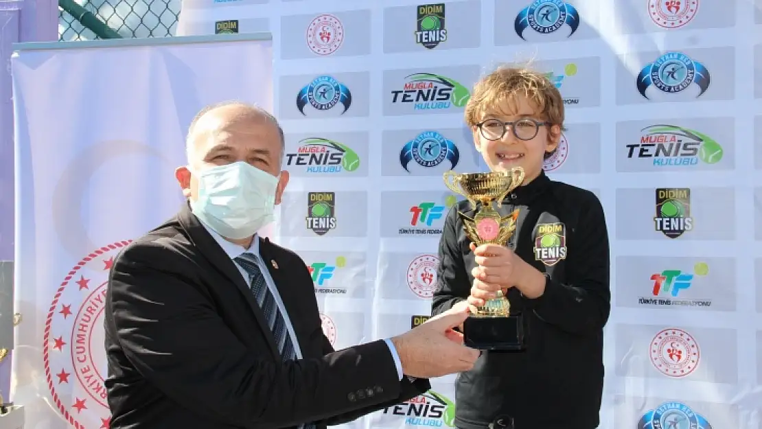 Muğla'da Tenis Turnuvası düzenlendi