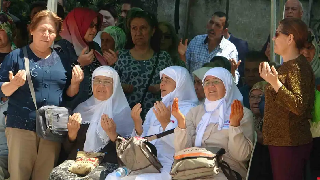 179 hacı adayı kutsal topraklara uğurlandı