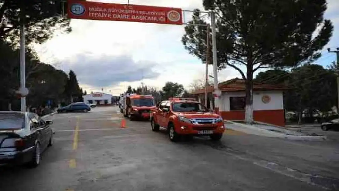 MUĞLA'DAN DEPREM BÖLGESİNE YARDIM İÇİN YOLA ÇIKTILAR