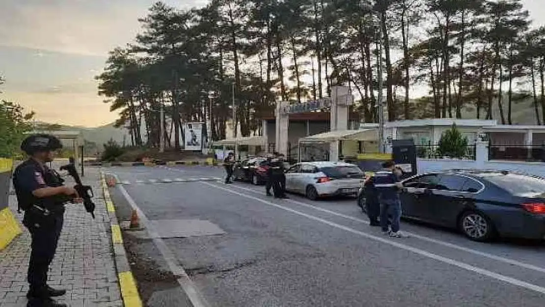 MUĞLA JANDARMASINDAN 'HUZURLU SOKAKLAR' UYGULAMASI