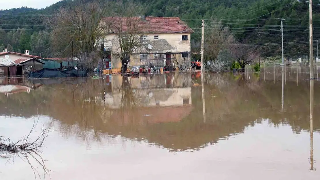 Muğla'nın iç kesimlerine dolu, sel, su baskını uyarısı