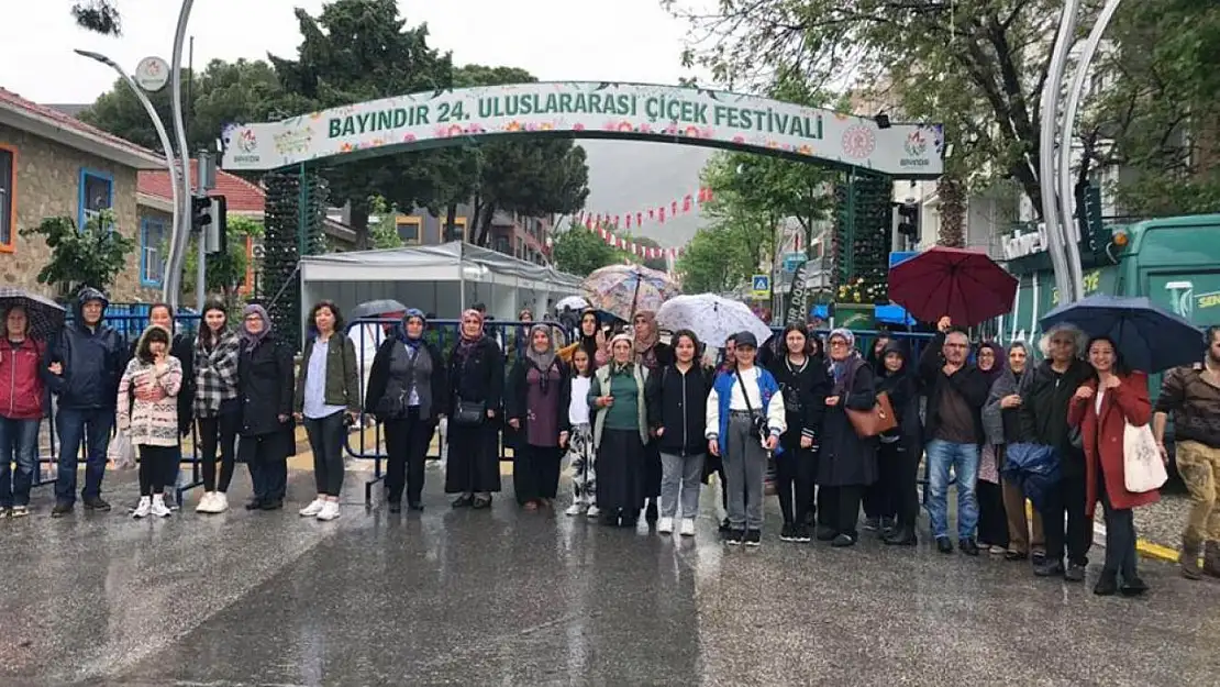 Muğlalı Kadın Üreticiler Bayındır Çiçek Festivali'ne Katıldı