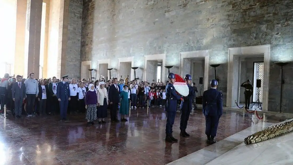 Muğlalı kadınlar Atatürk'ün huzurunda