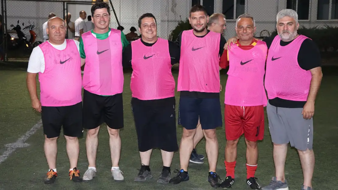 MUĞLASPOR YÖNETİMİ HALI SAHADA STRES ATTI