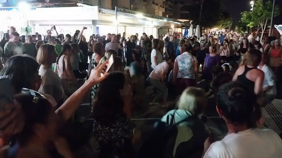 'Müzikli Fethiye Akşamları' Ali Tunç Konseri ile Devam Etti