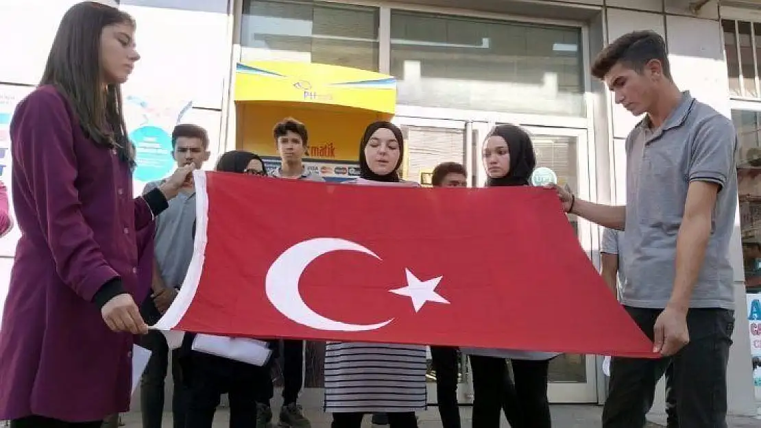 Öğrencilerden 15 Temmuz şehitlerine ve gazilere mektup