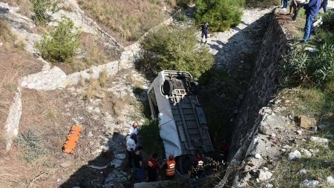 Öğrencilerin Gülser Ablası, kazada hayatını kaybetti