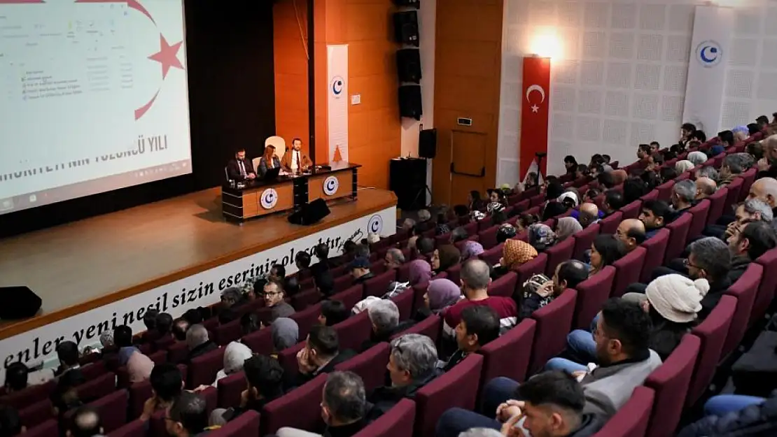 Öğretmenlere panel düzenlendi