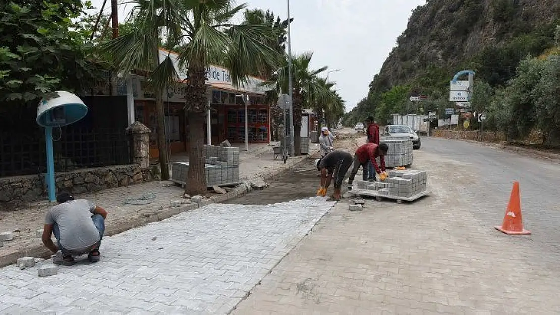 Ölüdeniz'de Yol Tamiratları Başladı