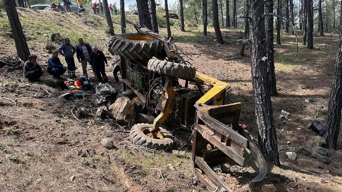 Orman kesim işçisi devrilen traktörün altında kaldı