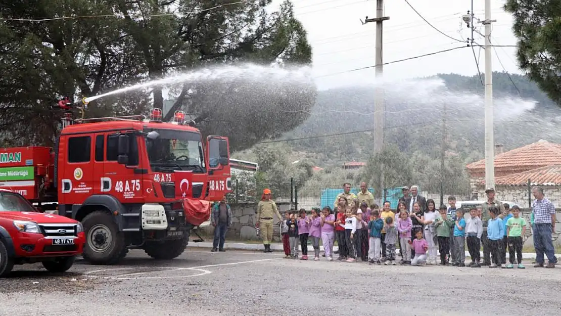 Ormancılardan okullarda yangın eğitimi