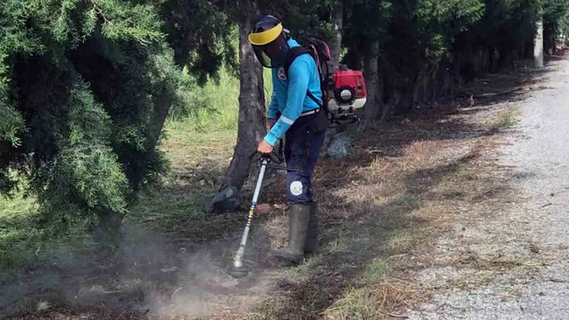 Ortaca'nın park bahçe ve yollarında çalışma