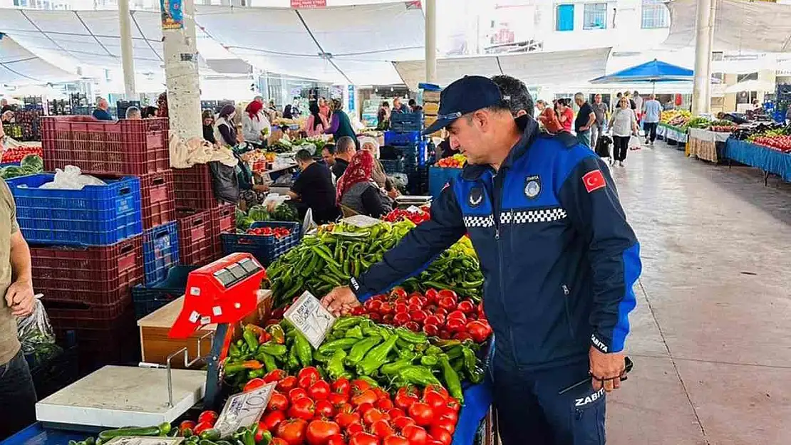 Zabıtanın etiket denetimleri sürüyor