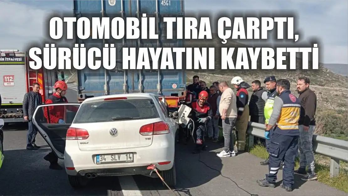 Otomobil tıra çarptı, Sürücü hayatını kaybetti