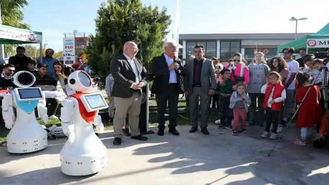 ROBOTİK VE KODLAMA EĞİTİM MERKEZİ AÇILDI