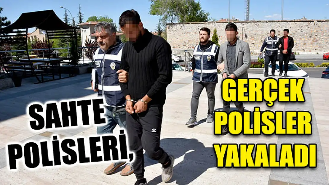 Sahte Polisleri, Gerçek Polisler Yakaladı