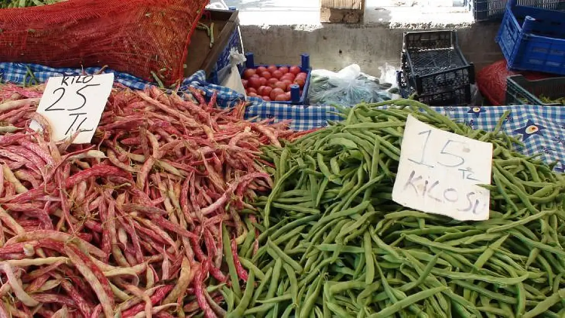 SALI PAZARI'NDA İNGİLİZ YOĞUNLUĞU