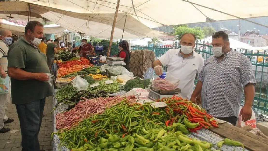 Salı Pazarı'nda bayram alışverişi