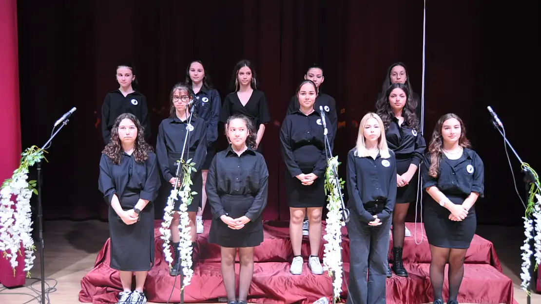 Şefika Pekin Lisesi öğrencileri 10 Kasım'a hazır