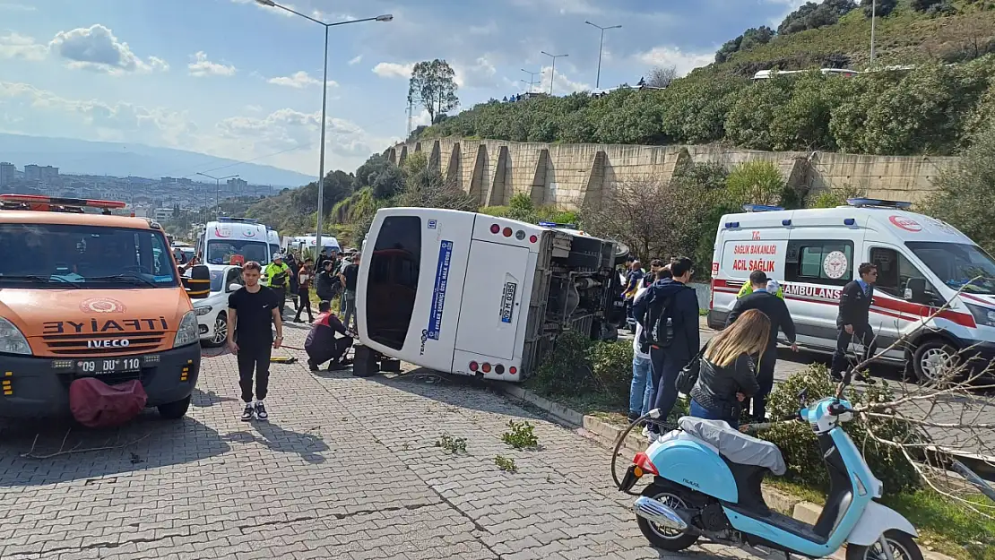 Şehiriçi yolcu minibüsü devrildi, çok sayıda kişi yaralandı