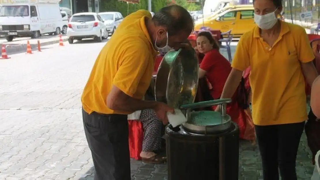 Serinlemek isteyenler kar şerbetini tercih ediyor 