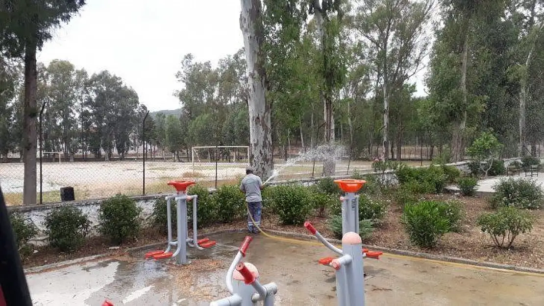 Seydikemer Belediyesi Park Bahçe Ekipleri Çalışmalara Hızla Devam Ediyor