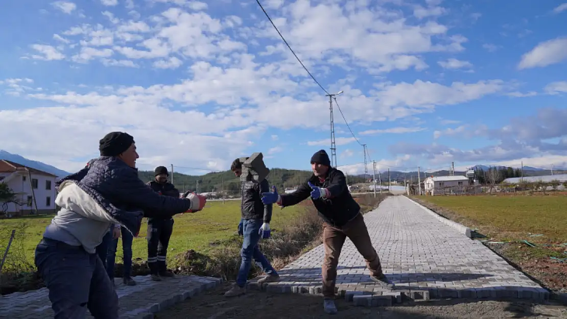 Seydikemer'de cadde ve sokaklar yenileniyor 