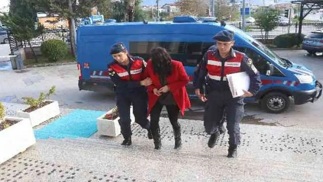 SEYDİKEMER'DE ERKEK ARKADAŞINI ÖLDÜREN KADIN TUTUKLANDI