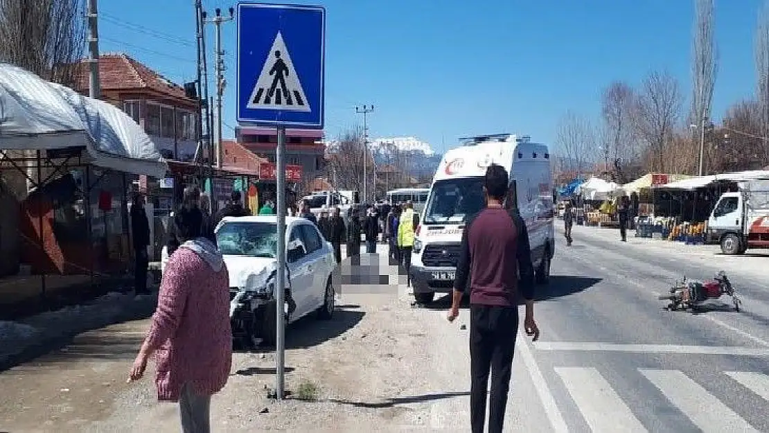 Seydikemer'de otomobille çarpışan motosikletli öldü