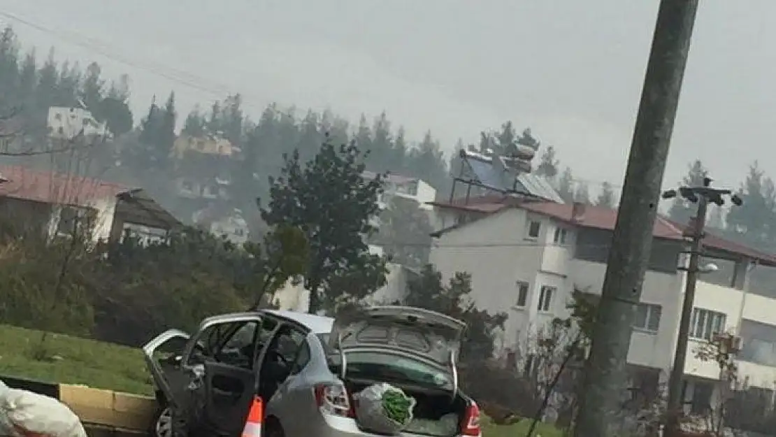 Seydikemer'de Trafik Kazası 1 ölü 4 yaralı