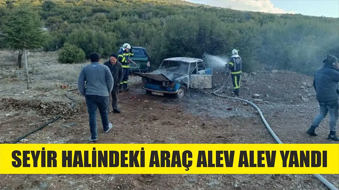 Seyir halindeki araç alev alev yandı