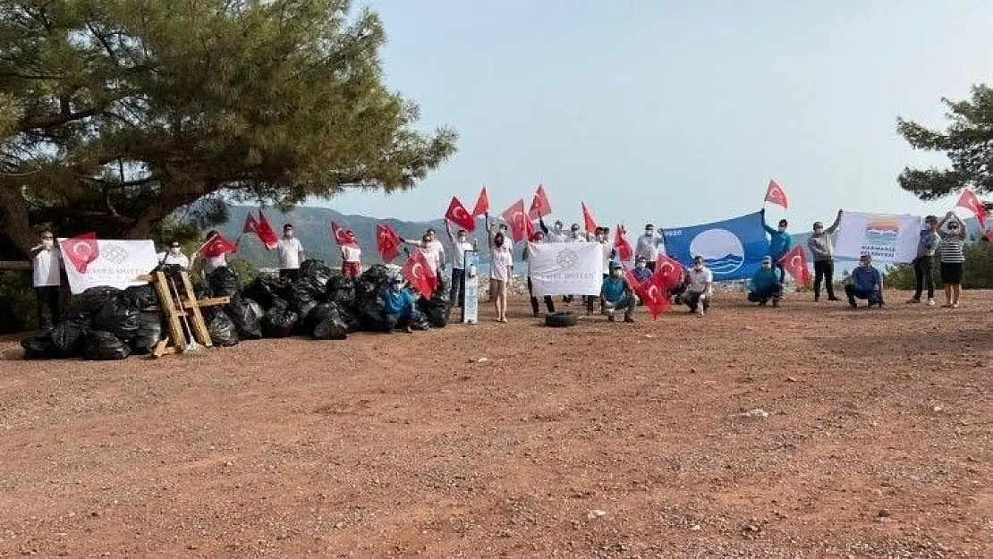 Seyir Tepesi'nden 70 torba çöp çıktı